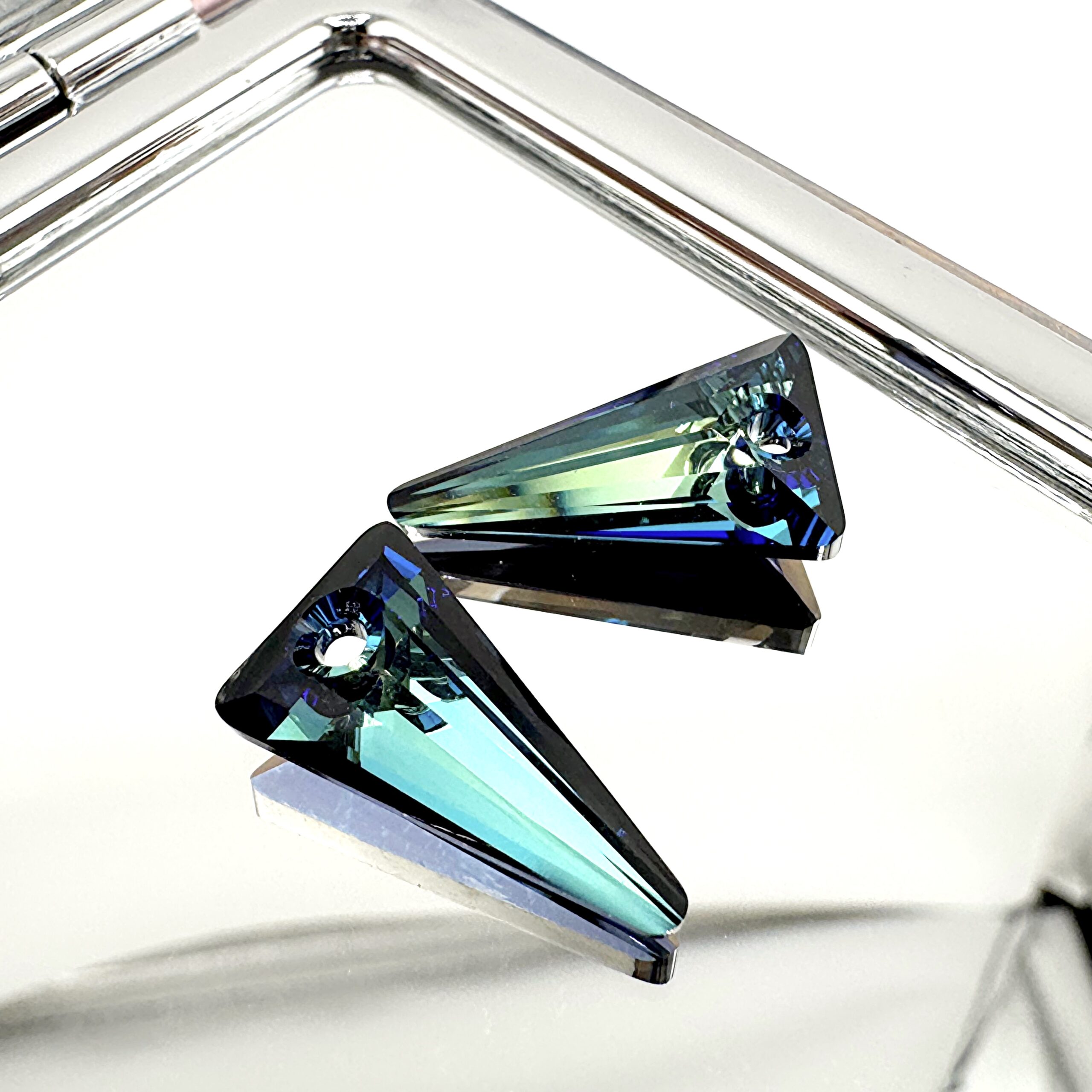 Кристалл SWAROVSKI Шип 18мм Цвет Bermuda Blue №3536 — изображение 6